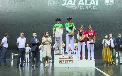 Miarritzeko Urrezko Eskularrua irabazi du Imanol Lopezek