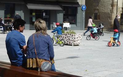 Euskara hutsezko udako aisialdia sustatzea laguntzeko