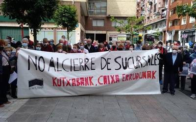 Auzoko sukurtsalen itxieraren aurka manifestazioa deitu du gaur Arangoitiko Auzo Elkarteak Bilbon