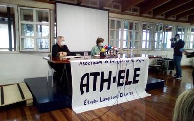 Ia 30.000 etxeko langileren lan-egoera erregularizatu dute