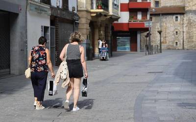Sei izan dira baieztatutako azken positiboak; erdiak Arrasaten atzeman dira