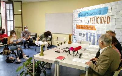 Emakumeek "nabarmenki" beranduago eskatzen dute adikzioengatik laguntza