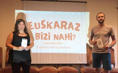 Euskararen erabilera eta ezagutza bultzatzeko ikasturteko eskaintza aurkeztu du Elgetako Udalak
