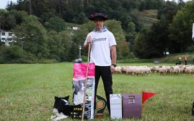 Gaizka Etxaniz eta 'Ira', Gipuzkoako Arraza Libreko XXII. Artzain Txakur Txapelketako txapeldun