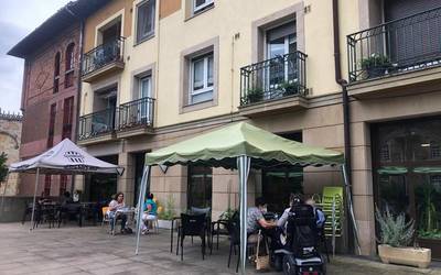 Kafe tertulien hitzorduak jarraipena izango dute