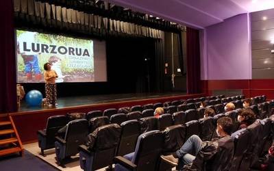 Ataungo Otsotarrak elkarteak II. Natur Zikloa antolatu du eta Lurzorua izango da gai nagusia