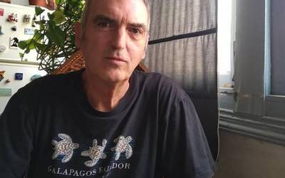 "Antzerkian zoriontsua zen Ion, eta batez ere askea"