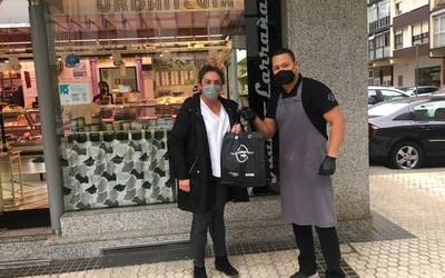 Eman dugu Juanjo Larrañaga Harategiak oparitutako sorta