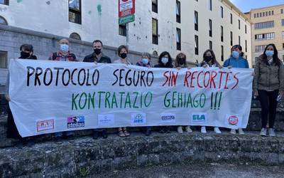 COVID protokoloaren kontrako 47 helegite aurkeztu dituzte hezkuntza sindikatuek