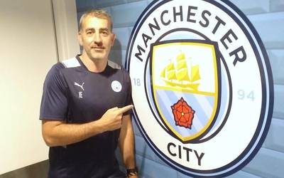 Imanol Etxeberria: "Ingalaterran zaleak oso zorrotzak dira atezainekin"