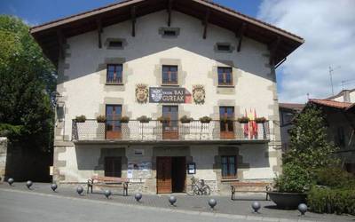 Udal lanpostua beteta