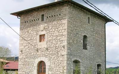 Espejoko dorretxea berritzeko obrak gelditzea eskatu dute, ustezko irregulartasunak direla eta