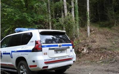 Ekologistak Martxanek ohartarazi du lindanoa izan dezakeen bidoi bat dagoela Albinan