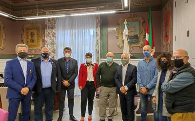 Udalak harrera egin die karate federazioko presidenteei
