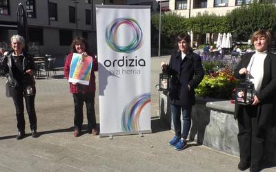Euskara ohiturak familian lantzeko helburuarekin “Euskararen Kriseilua” programa aurkeztu dute Ordizian