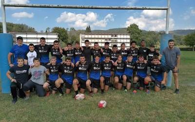 Baztan Rugby Taldeko seniorrek eta gazteek garaipen garbiekin ekin diote denboraldi berriari