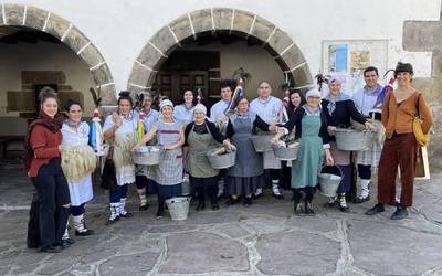Emakume langileei aitortza egin diete Zubietako lixutegian