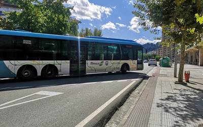 Lanuzteak egingo dituzte autobus gidariek eta hainbat zerbitzutan izango du eragina