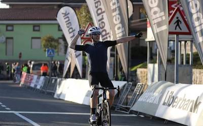 AC Hotels by Marriott Cycling Team taldeak fitxatu du Imanol Arizmendi txirrindularia
