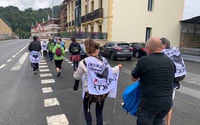Larunbatean Donostian egingo duten manifestaziora joateko deia egin du Orioko Sarek