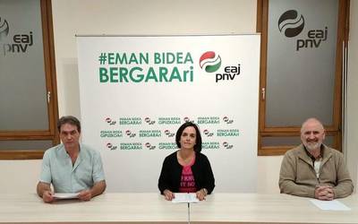 2022rako zergak eta tasak ez igotzeko eskatu du Bergarako EAJk