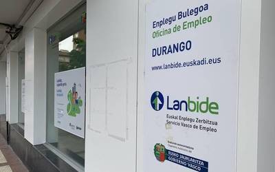 Epe luzeko langabeak "hondoratuta" egotetik ateratzea, gizarte ongizatea mantentzeko erronka nagusietariko bat