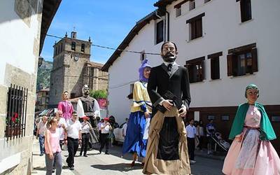 Biharkoak festa usaina izanen du