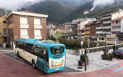 Bihar ere lanuzteak autobusetan
