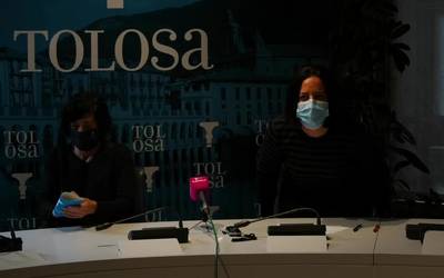 Tolosa poliki-poliki ohiko zenbait jarduera  berreskuratzen hasiko da