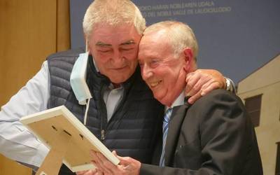 Juan Jose Salazar Olabarria omendu du 'Cosecha del 48' taldeak