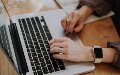 Zuzeneko 'online' hitzaldiak eskainiko ditu KZguneak azaroan ere