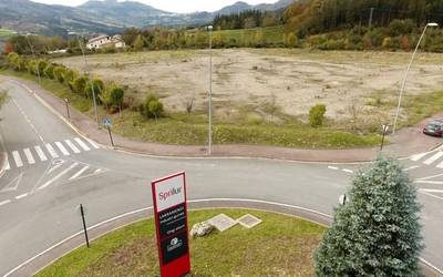 Bergarako Udal Gobernua: "Berme barik, ezin dugu Larramendiko planta onartu"