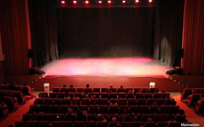 'Narzis@' antzezlana estreinatuko du Borobil Teatroak larunbatean, Baztartxon