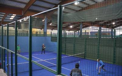 Santamasetako tenis eta padel txapelketetarako izen-ematea, irekita