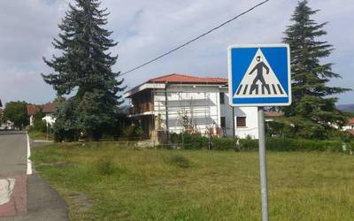 Medikuaren etxeak teilatu berria du