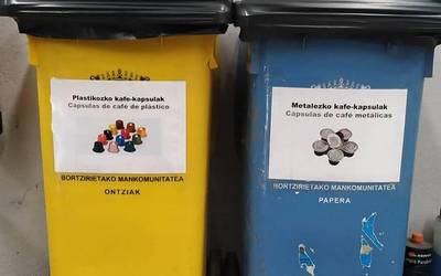 Kafe kapsulak gaika biltzeko edukiontziak paratu dituzte Bortzirietako garbigunean