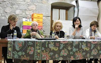 Bueltan da poesia errezitala