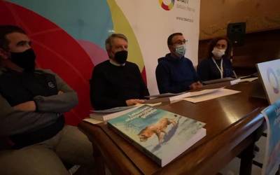 Arrikrutzeko lehoiari buruzko azken liburua kalean da