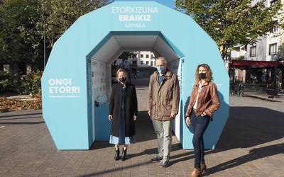 Aldundiaren 'Etorkizuna Eraikiz kapsula' Zumaian izango da arratsaldera arte