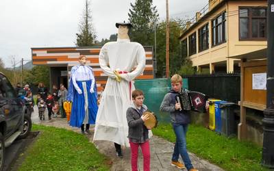 Sanmartinak hasi dira Lasaon