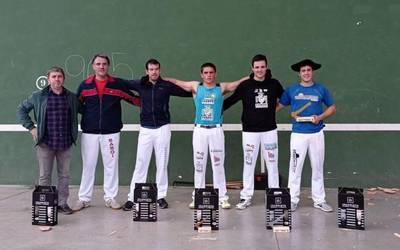 Arribeko bi aizkolariek lortu dute lehen mailara igotzea Igantzin