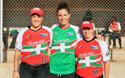 OBBko jokalari batzuk European Softball Master35 txapelketan parte hartu dute Euskal Selekzioarekin