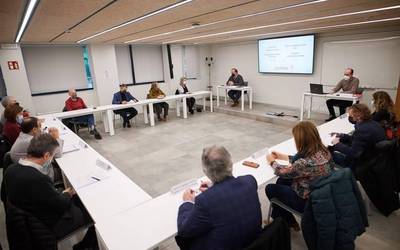 Euskarazko antzezlan bat sortzeko beka luzatu du Euskarabideak