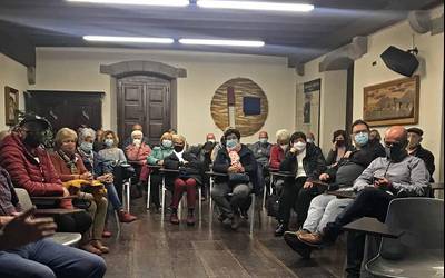 Sinadura bilketa egingo dute anbulategiko larrialdi zerbitzua berreskuratzeko