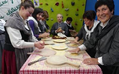 Artisautza-lanak ardatz, San Milixan eguneko azoka bete-beteta dator