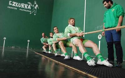 Euskal Herriko launakako sokatira txapelketan hasiko dira Amaiur eta Beti Gazte