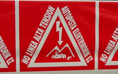 Goi-tentsio lineak goierritik igarotzeko proiektuak aurkeztu dira