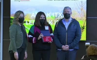 Ikus-entzunezko onenari Tokikom saria lortu du Goierri  Telebistak “Ateak itxi, leihoak ireki” saioarengatik