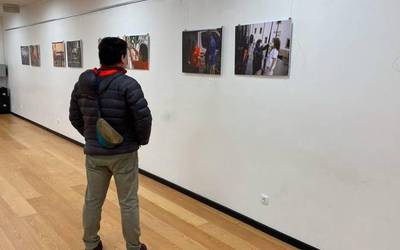 Ireki dute Azkoitian 'Zubiak eraikiz' argazki erakusketa
