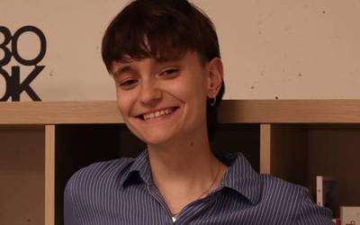 Elene Mendizabal: "TikTok dantzarekin lotzen da, baina horren barruan mundu bat dago"
